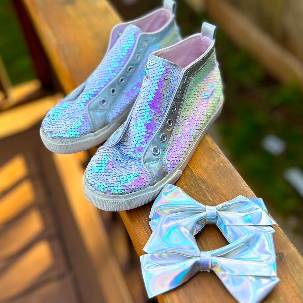 Girls Size 3 JoJo Siwa Sequined Shoes Sneakers: Pink and White